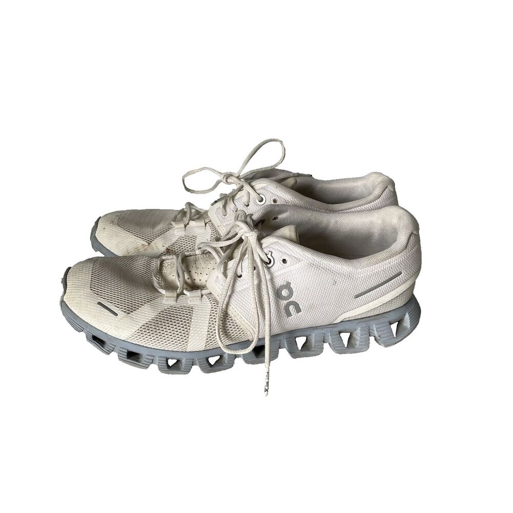 On Running Cloud 5 Athletic Shoes Supportive White Blue Women's Size 9.5